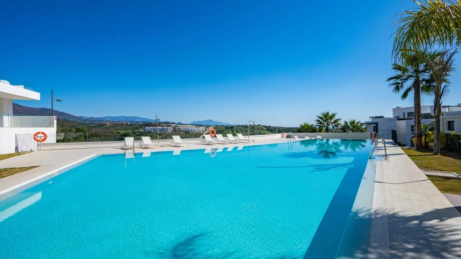 Mirador Del Golf Estepona Apartment Spain